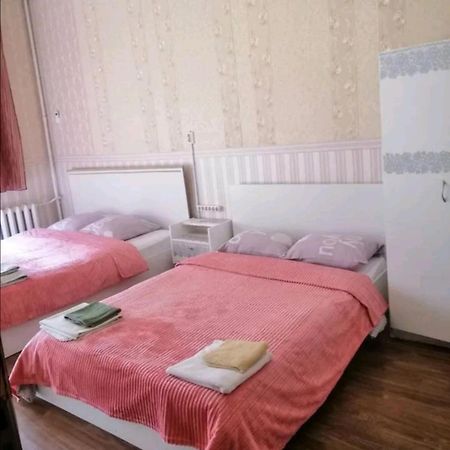 Ланжероновская Угол Дерибасовская Apartment โอเดสซา ภายนอก รูปภาพ